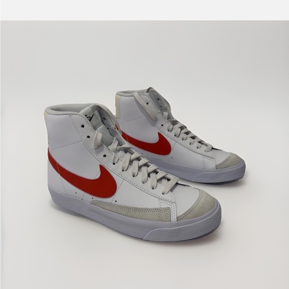 Nike Blazer Mid '77 Unisex Kids Shoes Sneakers
